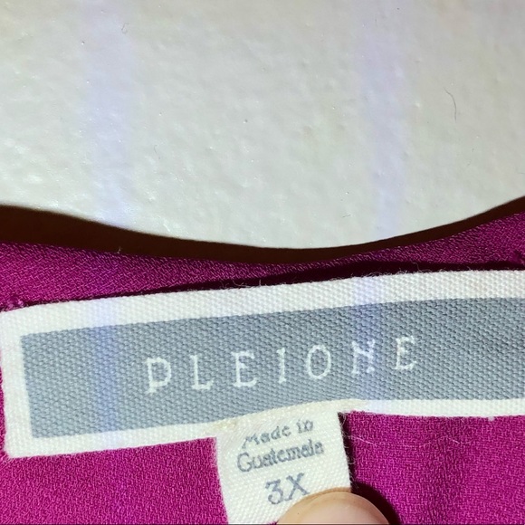 3x Pleione hobo sleeve top - Picture 4 of 4